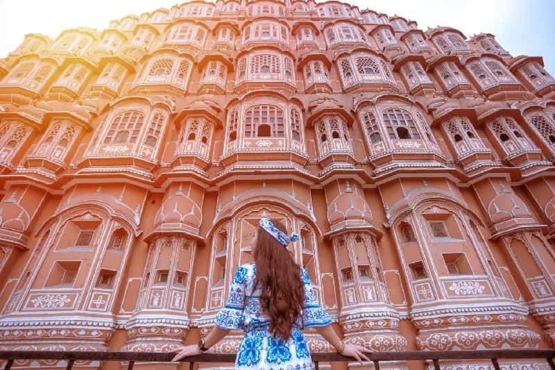 tourImage